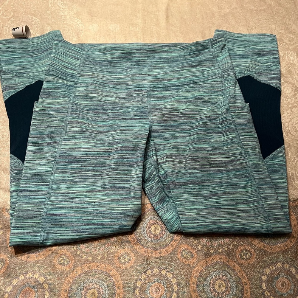 Lululemon Pace Rival Crop - Picture 6 of 7